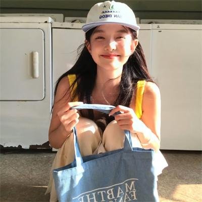 女导与强盗